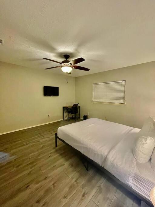 3 Bedroom Entire Home - Centrally Located In Katy, Texas Dış mekan fotoğraf
