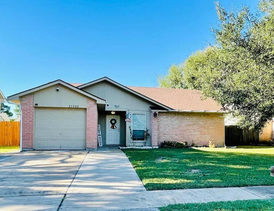 3 Bedroom Entire Home - Centrally Located In Katy, Texas Dış mekan fotoğraf